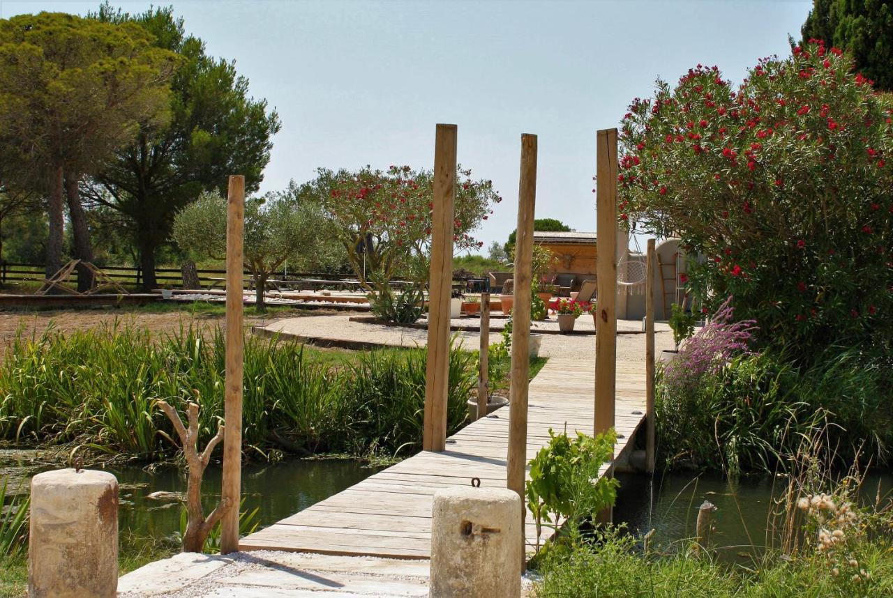 Mas Fandelou Bed & Breakfast Saintes-Maries-de-la-Mer Exterior photo