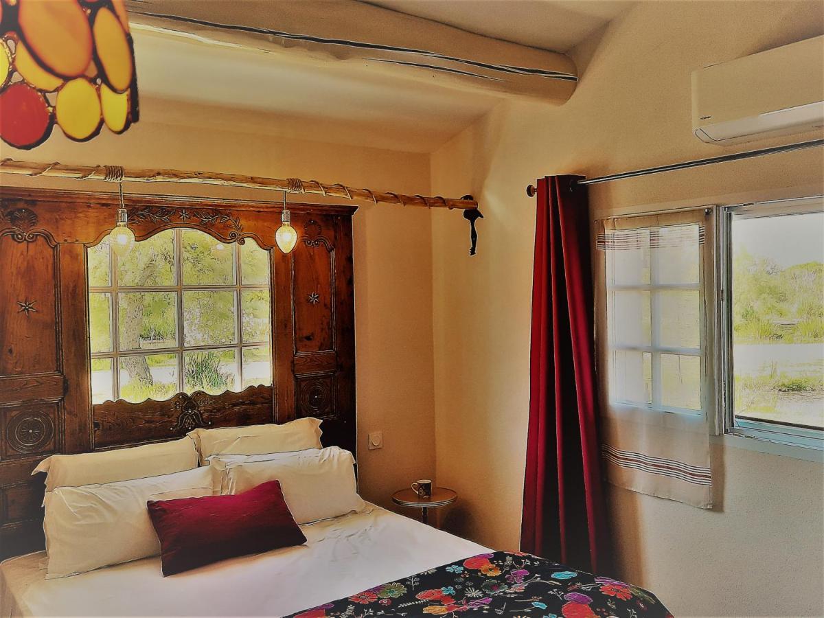 Mas Fandelou Bed & Breakfast Saintes-Maries-de-la-Mer Exterior photo