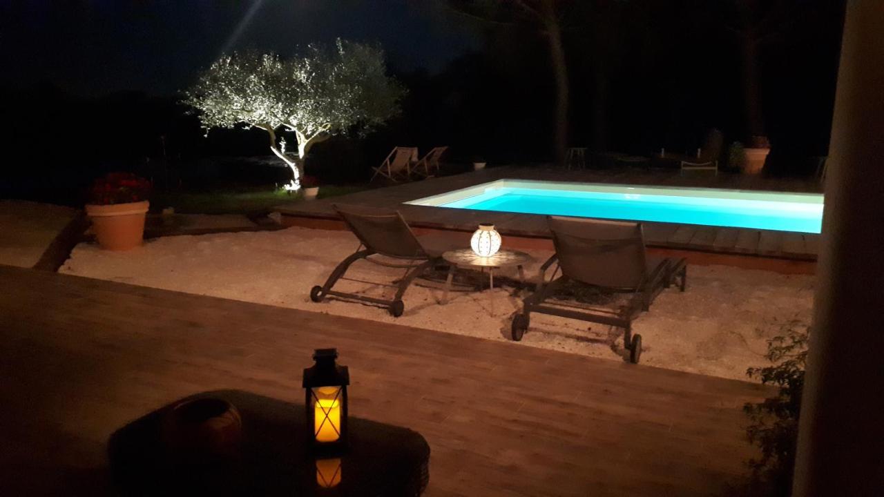 Mas Fandelou Bed & Breakfast Saintes-Maries-de-la-Mer Exterior photo